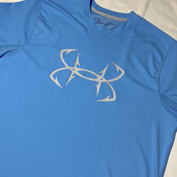 Under Armour ISO-CHILL Performance Shirt. Light Blue and White. X-Large - Picture 4 of 8